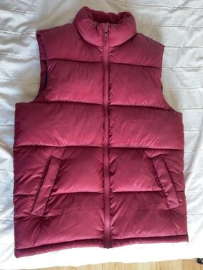 Old Navy Red Puffer Vest Medium